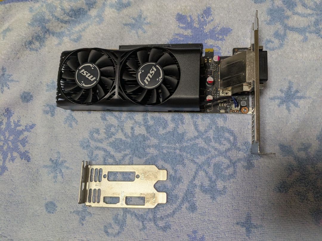 MSI GeForce GTX 1050 Ti 本体