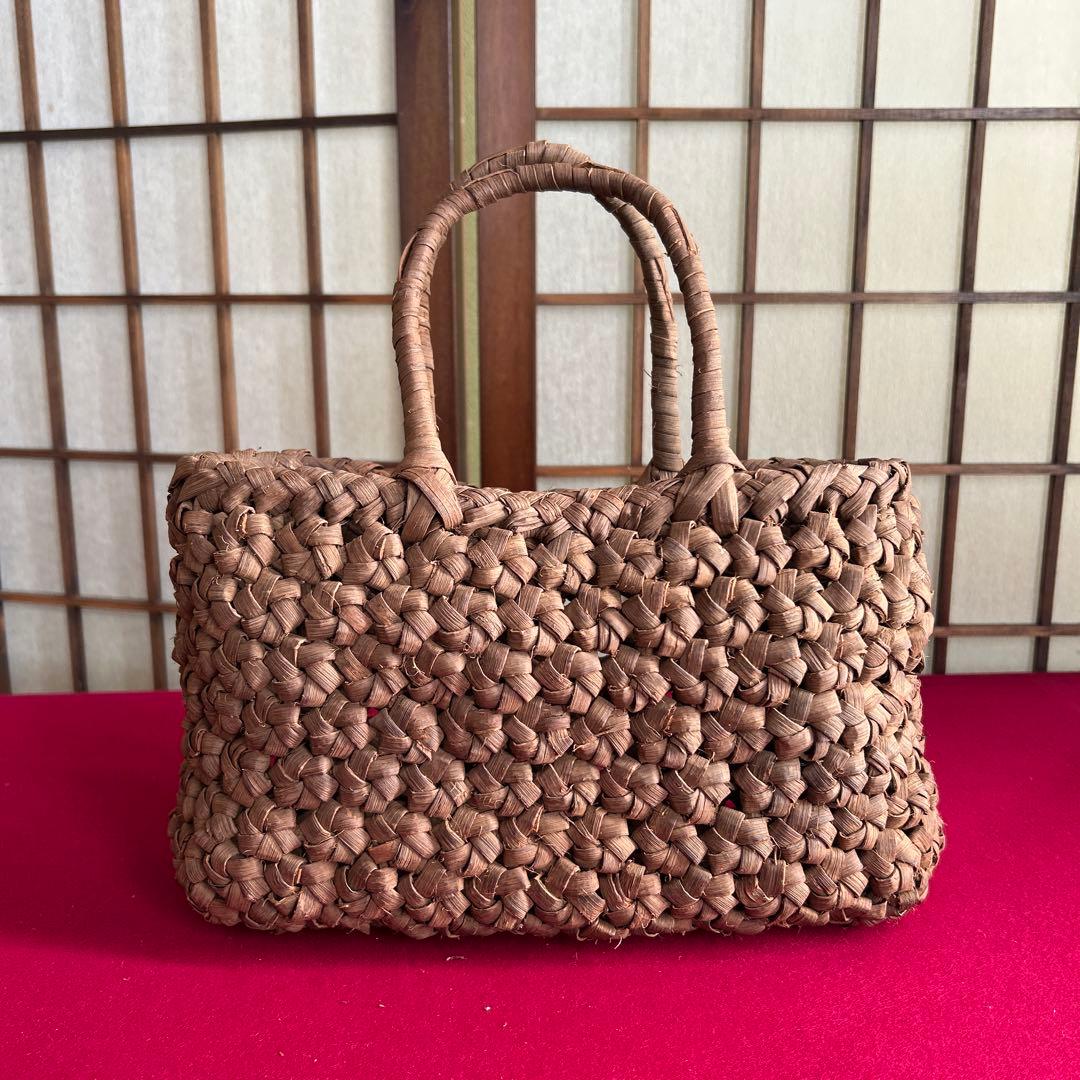 国産山葡萄　花編み小型バッグ　【C-43】