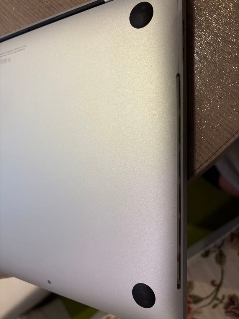 MacBook Pro 13インチ 2020 intel シルバー