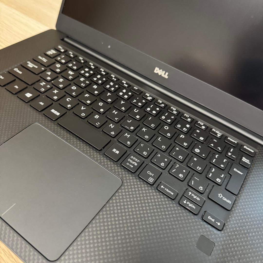 DELL XPS15 9560 15インチi7 32GB 225GB
