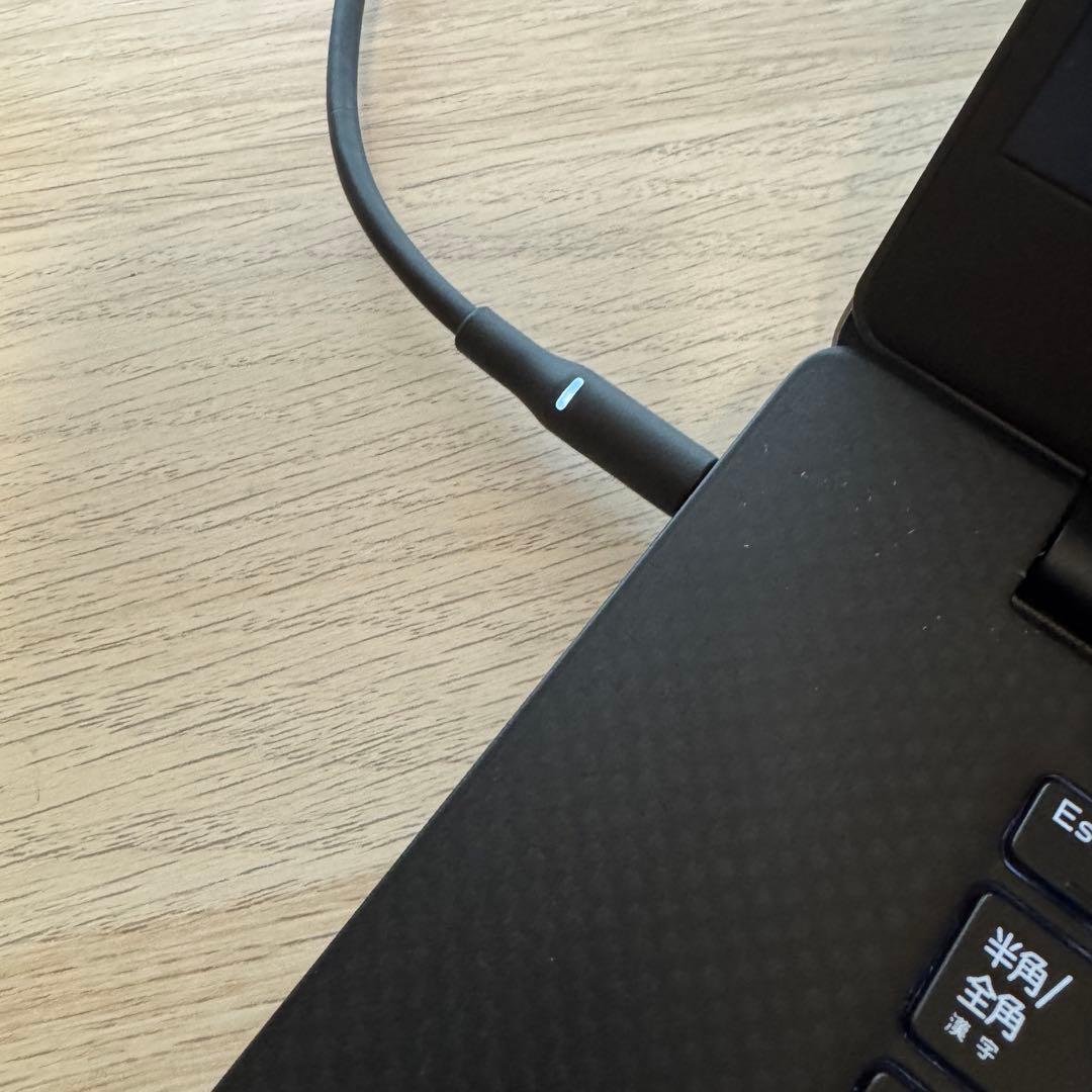 DELL XPS15 9560 15インチi7 32GB 225GB