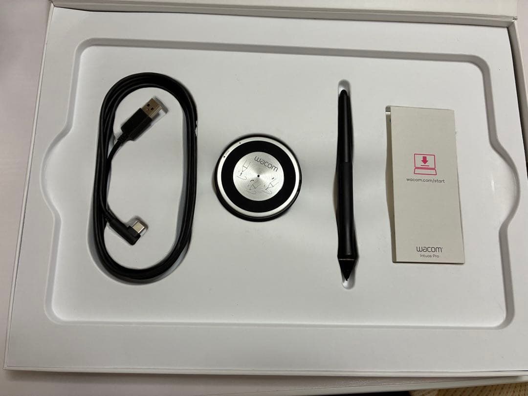 Wacom Intuos Pro Mサイズ(2024年製造 )