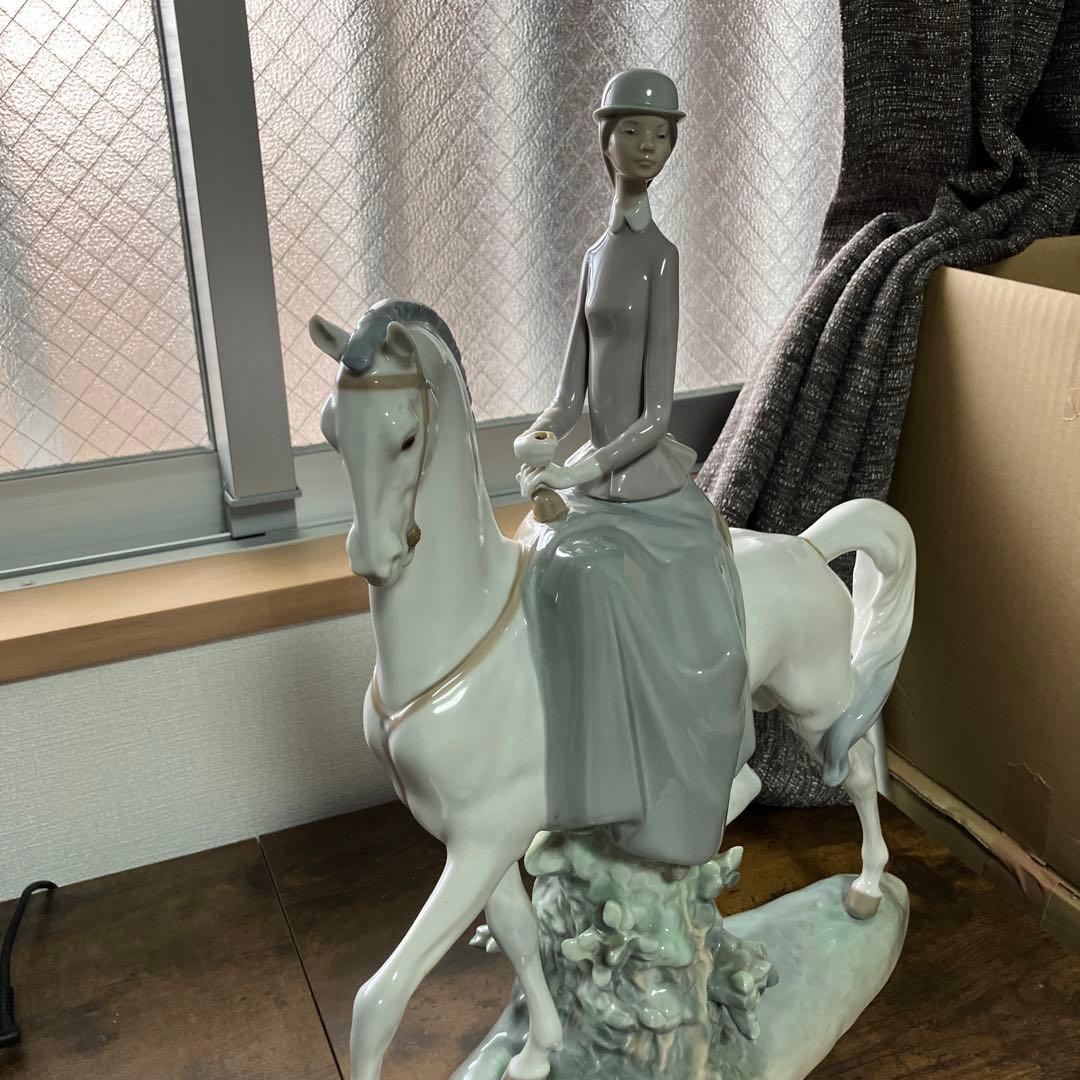 LLADRO リヤドロ 白い馬の少女 フュギリン 置物