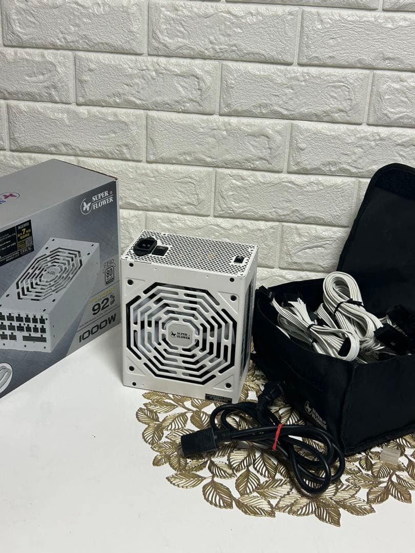 SUPER FLOWER 電源 1000W 白 フルモジュラー 80PLUS