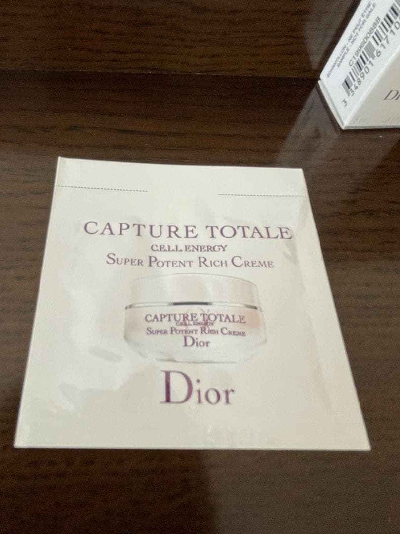 Dior Forever Skin Glow Cushion ケース付き1度使用