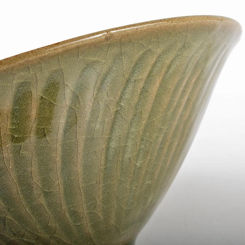 中国　龍泉窯　青磁　陽刻　花鳥文　鉢　C　R5549