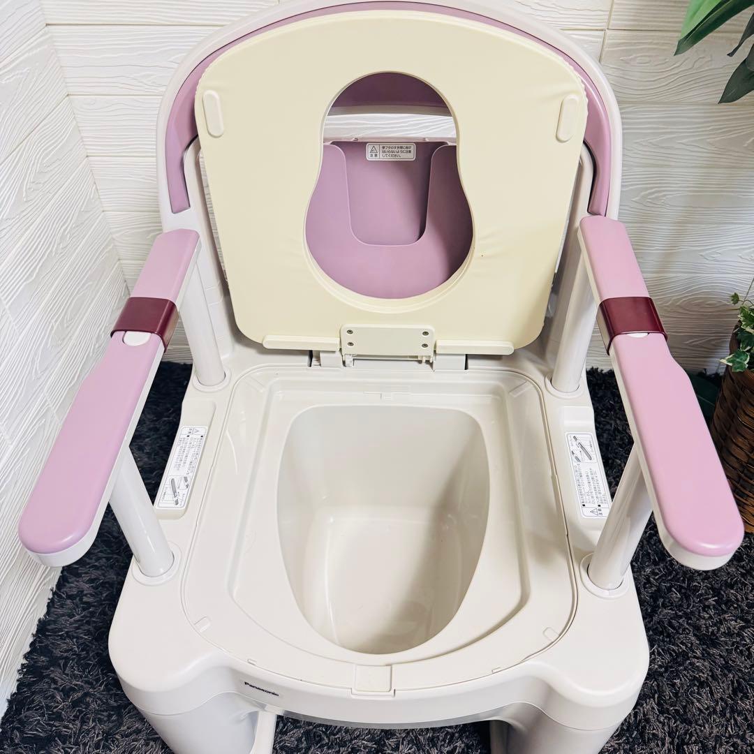 Panasonicポータブルトイレ座楽ラフィーネ　PN-L30200