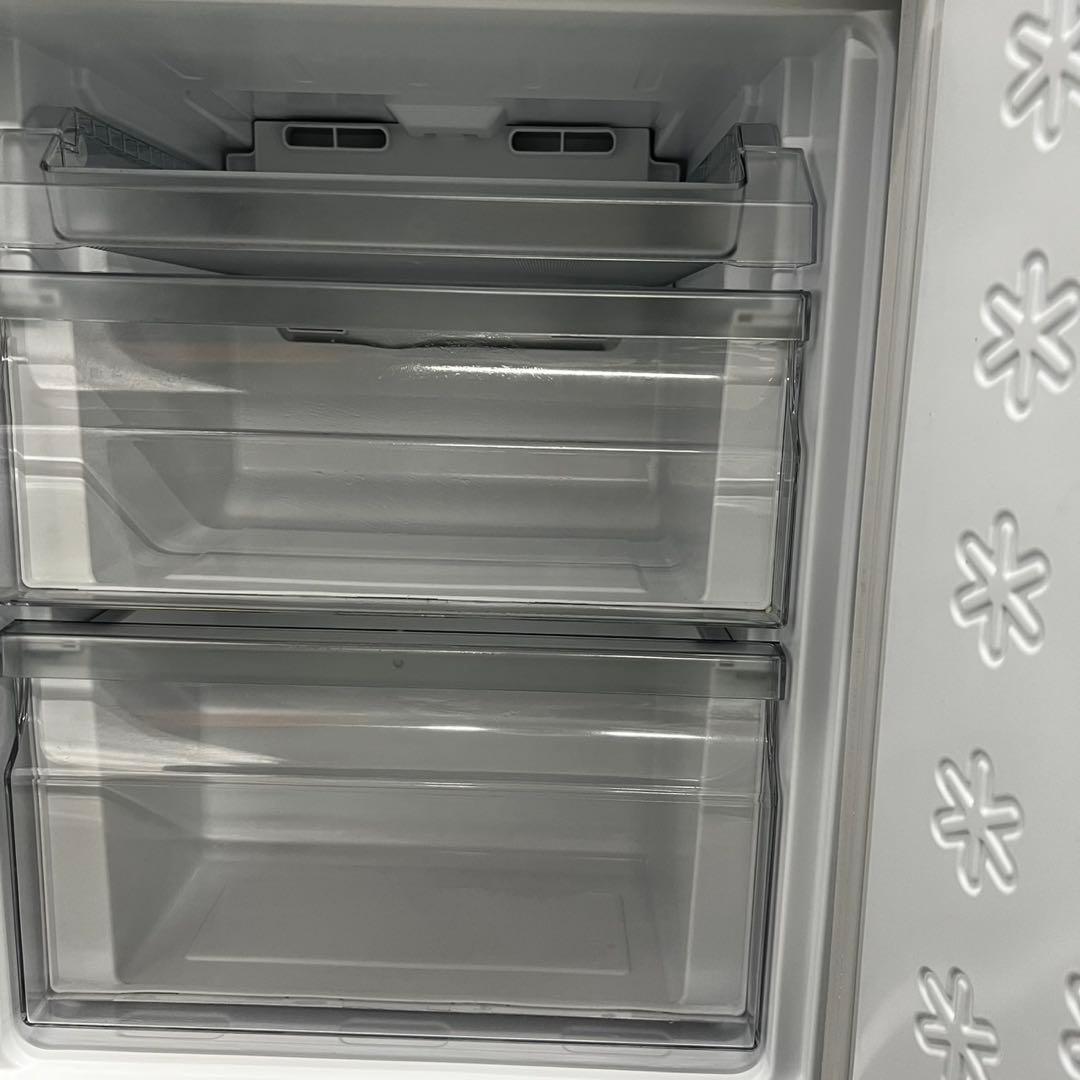 180　洗濯機　冷蔵庫　24年製　小型　家電セット　シルバー　設置無料　安い‼️