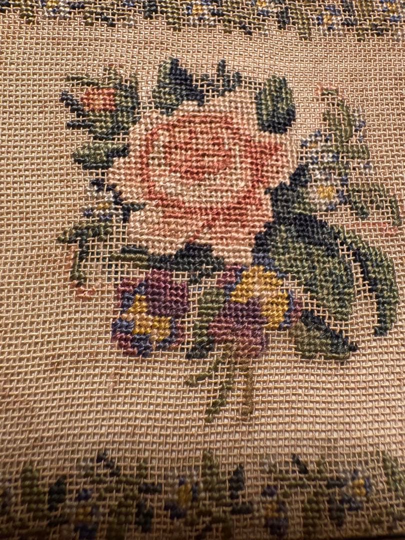 アンティーク、プチポワン（Petit Point）の手帳1820-1830頃製作
