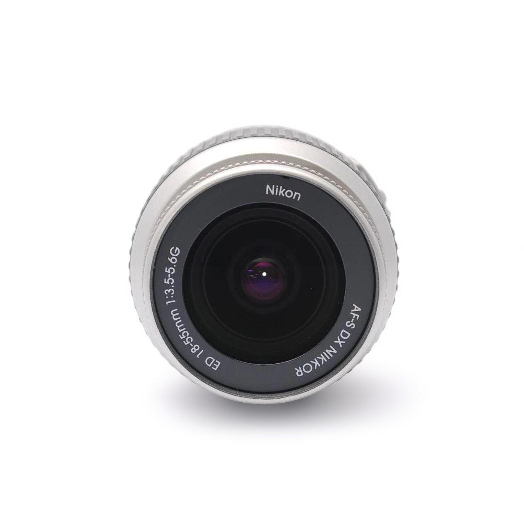 ❤即購入1000円OFF❤ ニコン D40 銀色ボディ 18-55mm 一眼レフ