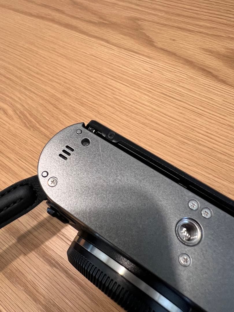 【美品2025.3購入】FUJIFILM X-T50 ミラーレスカメラ(箱付き)