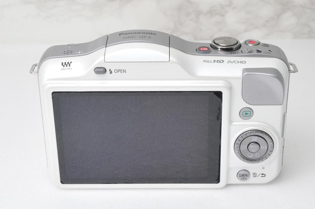 LUMIX DMC-GF3⭐️ボディ ルミックス ミラーレス ホワイト