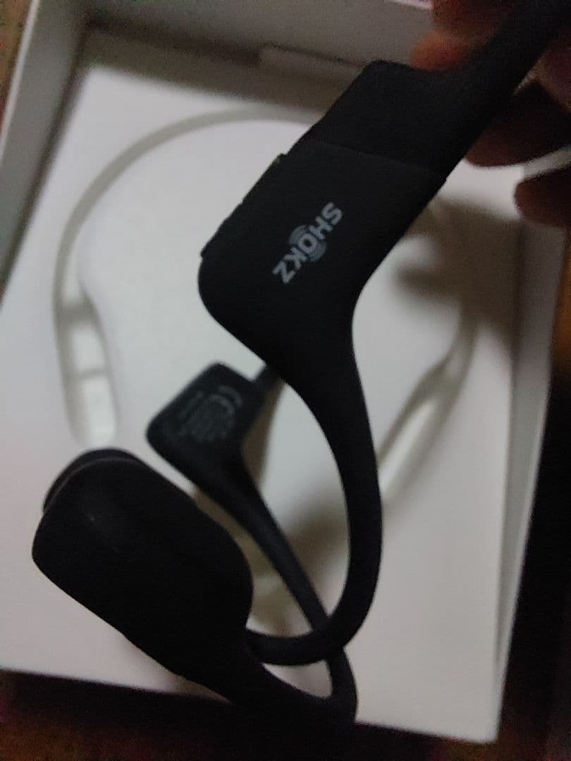SHOKZ OPENRUN 骨伝導イヤホン　【韓国購入品】