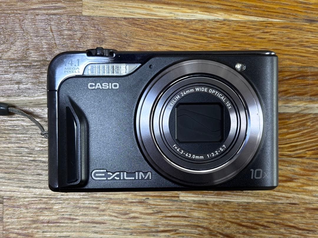 美品　CASIO EXILIM EX-H15　SDカード付