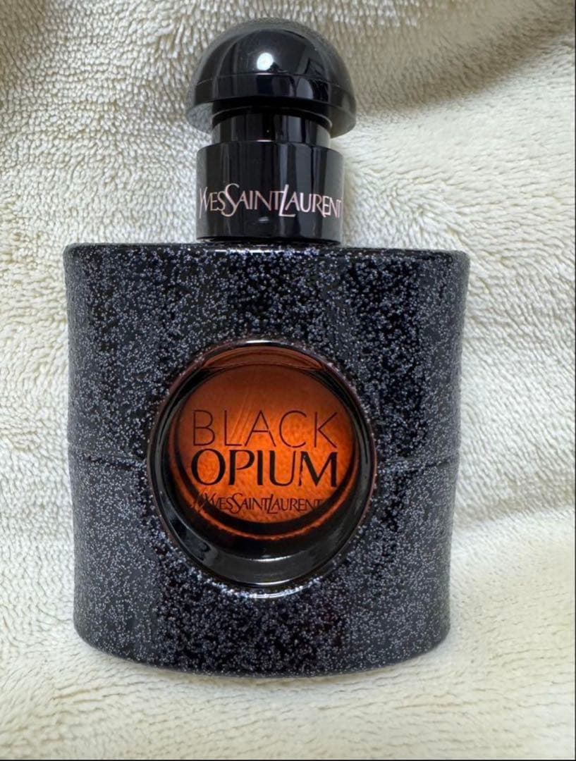 イブサンローラン　Black Opium 香水