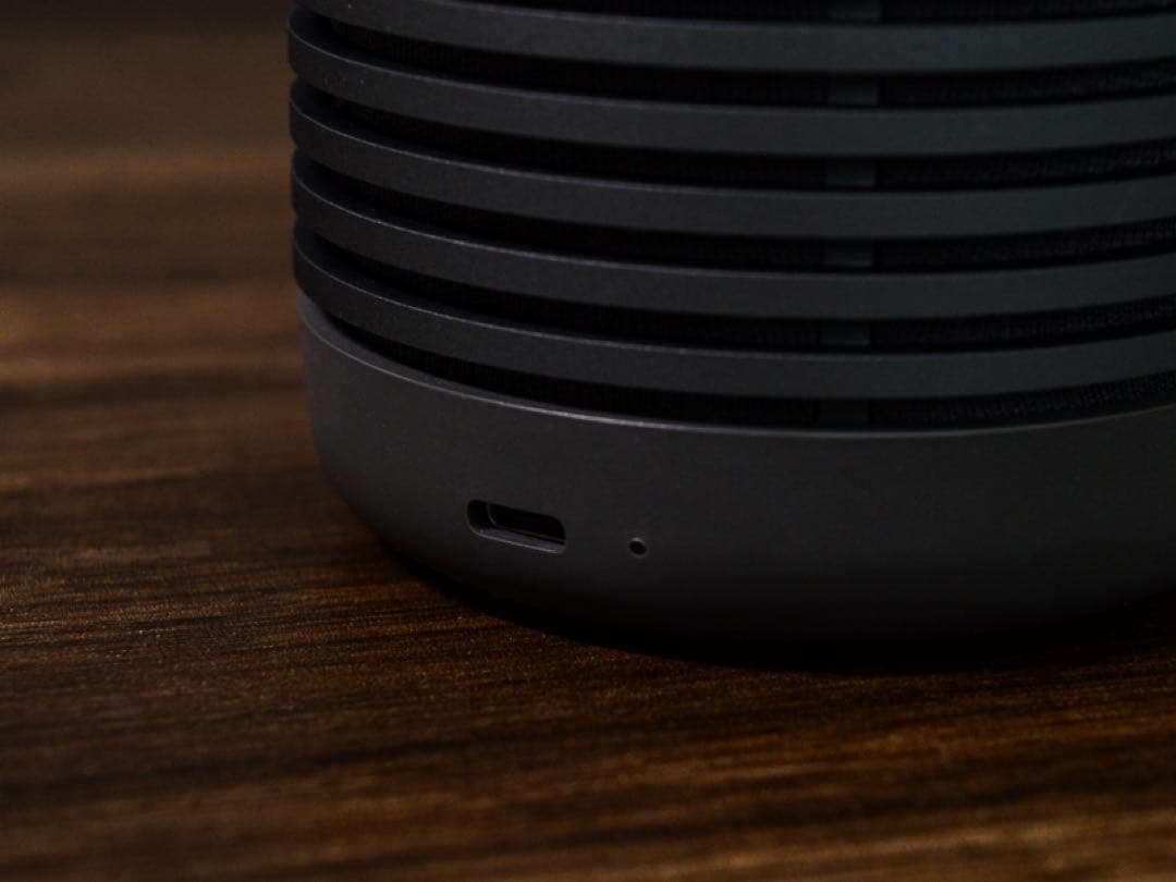 スピーカー・ウーファー Bang&Olufsen Beosound Explore