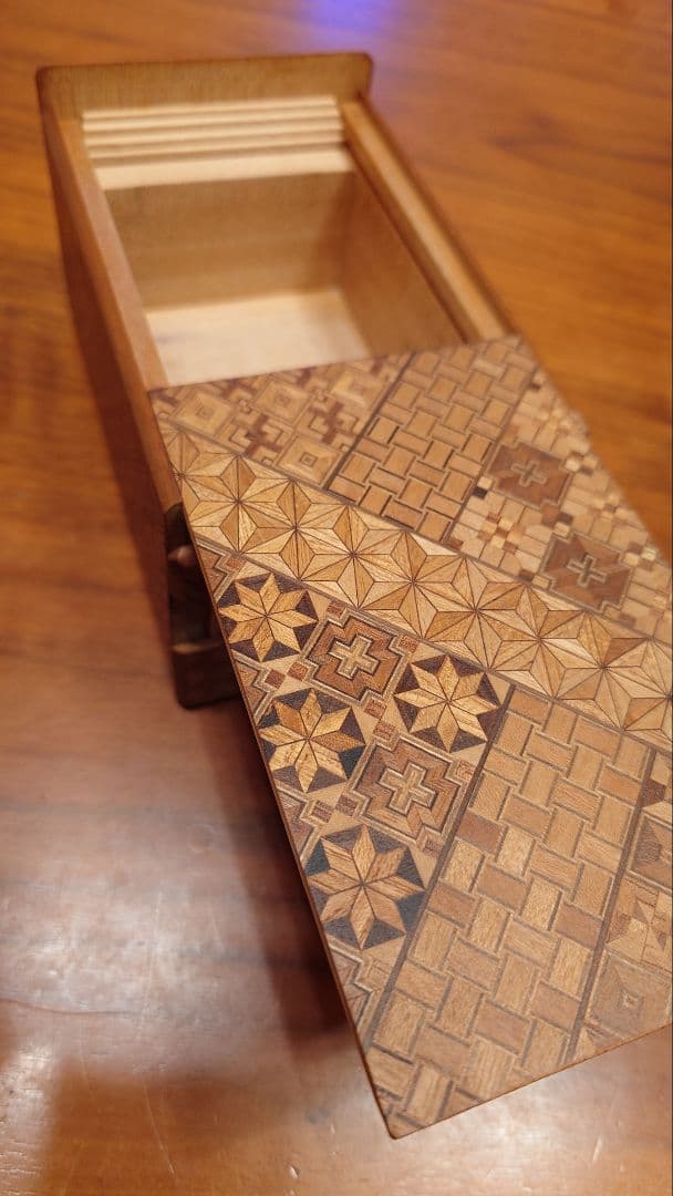 【美品】箱根 寄木細工 20回以上 秘密箱 からくり箱 収納ボックス