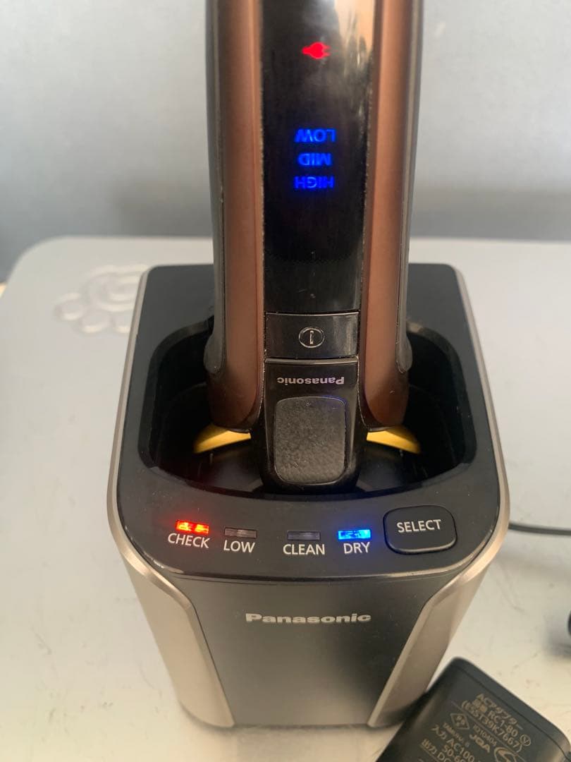 ☆Panasonic☆　ラムダッシュ5枚刃　電気シェーバー ES-CLV7D