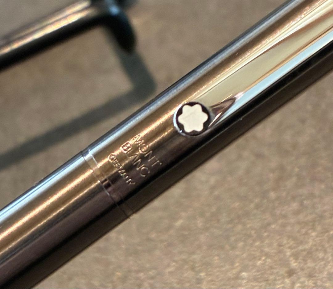 MONTBLANC noblesse 万年筆　スリムライン　ステンレスシルバー￼