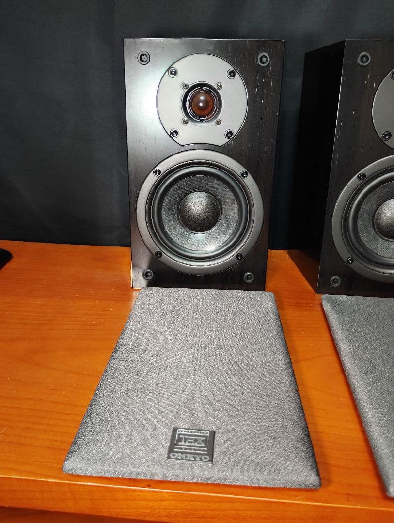 【限定セール】ONKYO HTS-SR10　サラウンドスピーカー　オンキョー
