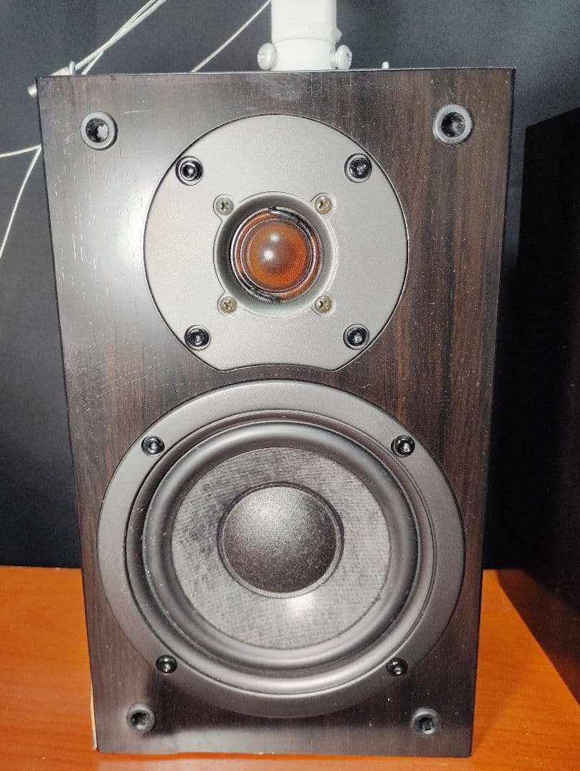 【限定セール】ONKYO HTS-SR10　サラウンドスピーカー　オンキョー