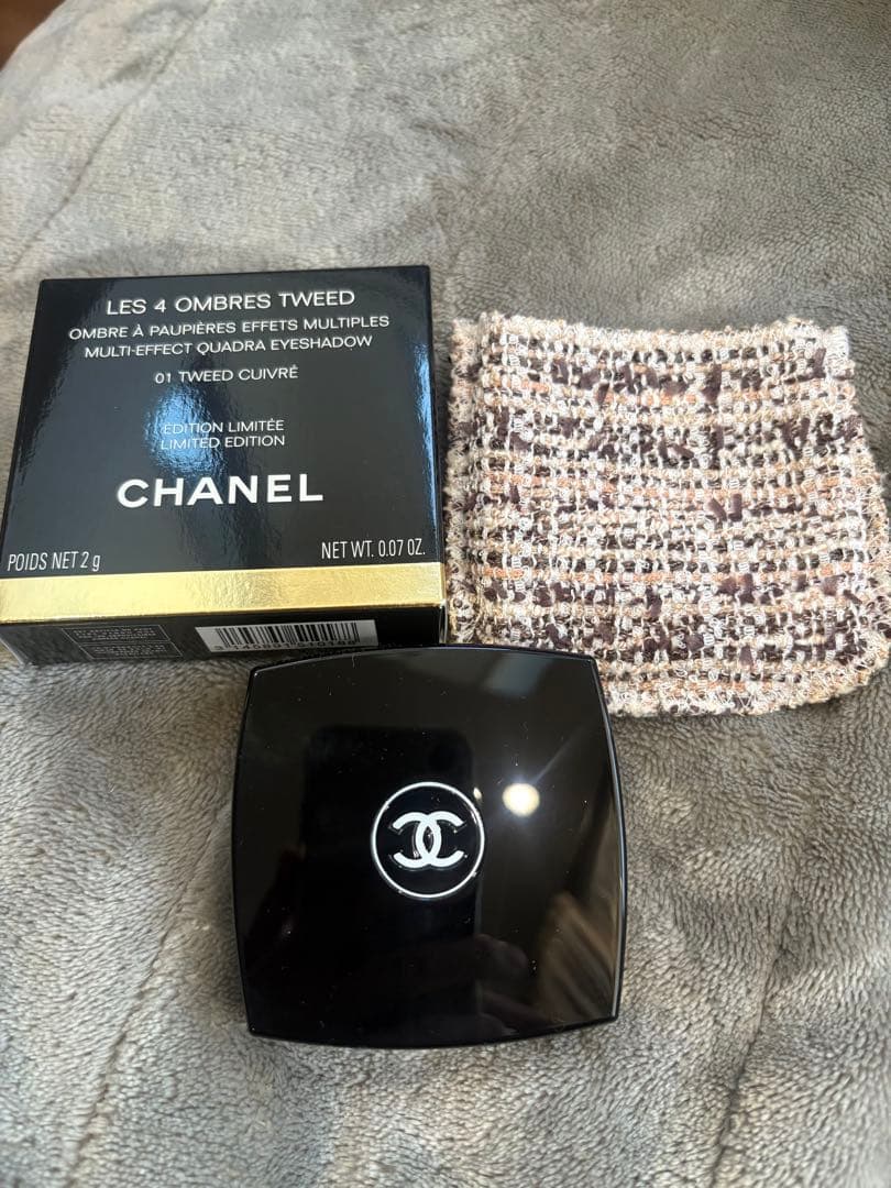 CHANELLESOMBRESTWEED アイシャドウパレット01ノベルティ付き