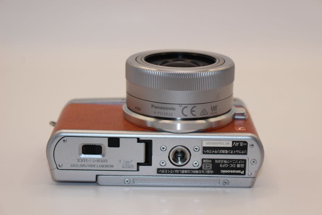 ★ショット数206回新品級★ LUMIX DC-GF9 レンズキット　Wi-Fi
