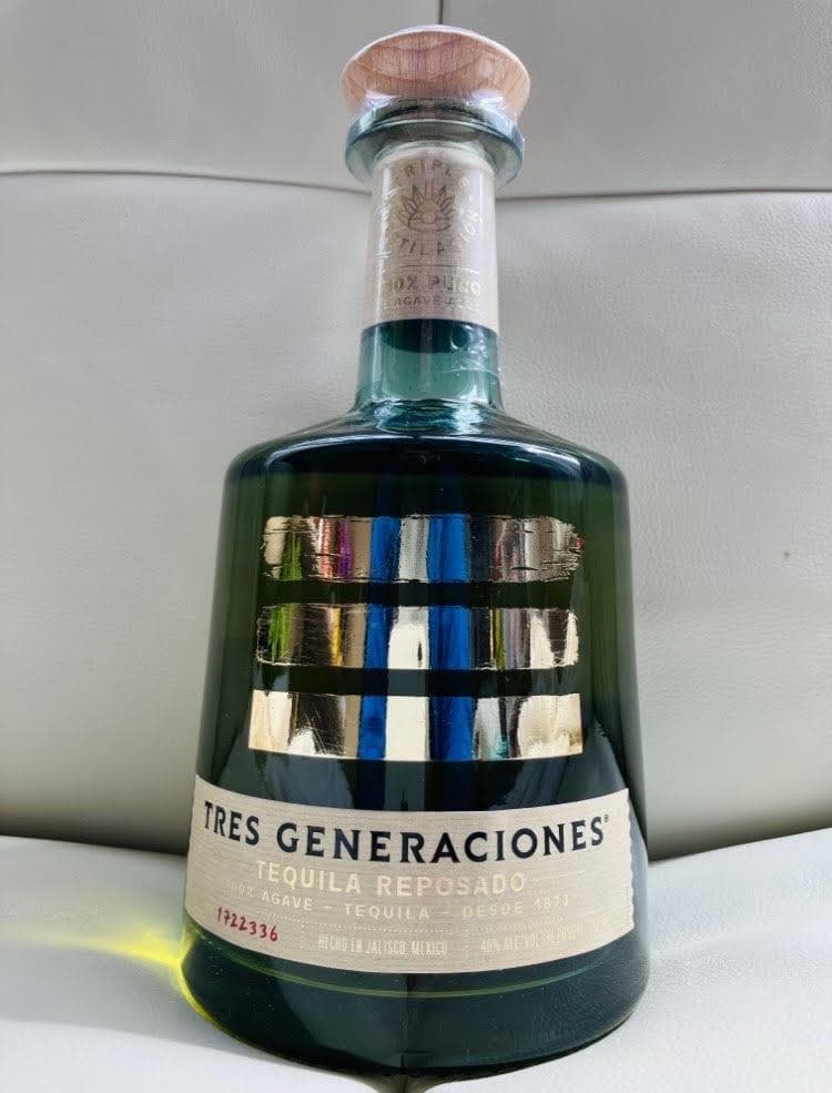 トレスジェネレーション レポサド テキーラ メキシコ 750ml 新品・未開封