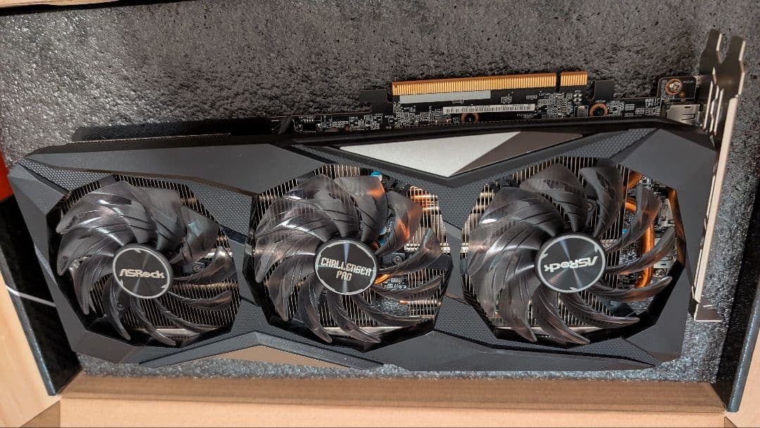 グラフィックボード・グラボ・ビデオカード Radeon RX6600XT Challenger D 8GB OC