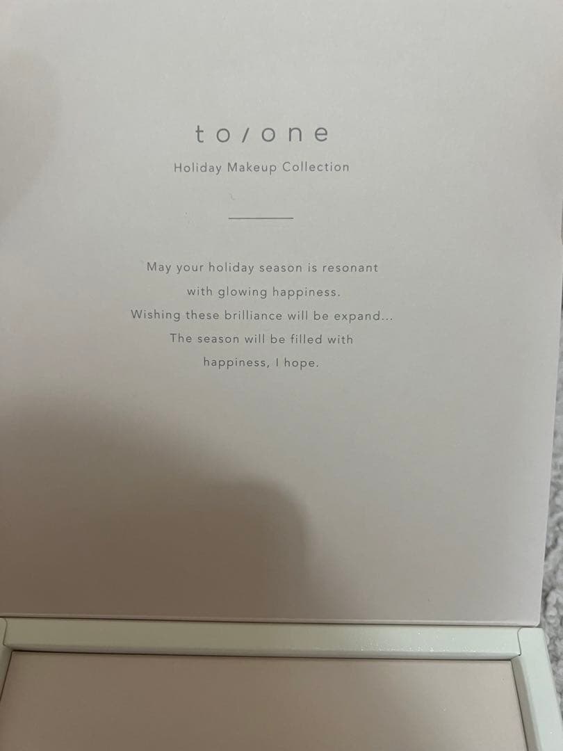 アイライナー to/one Holiday Makeup Collection 2022