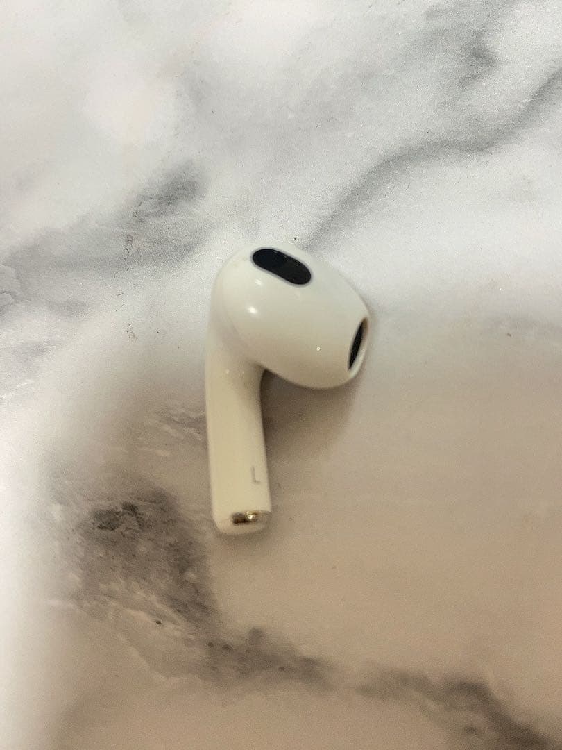 AirPods 第3世代　左