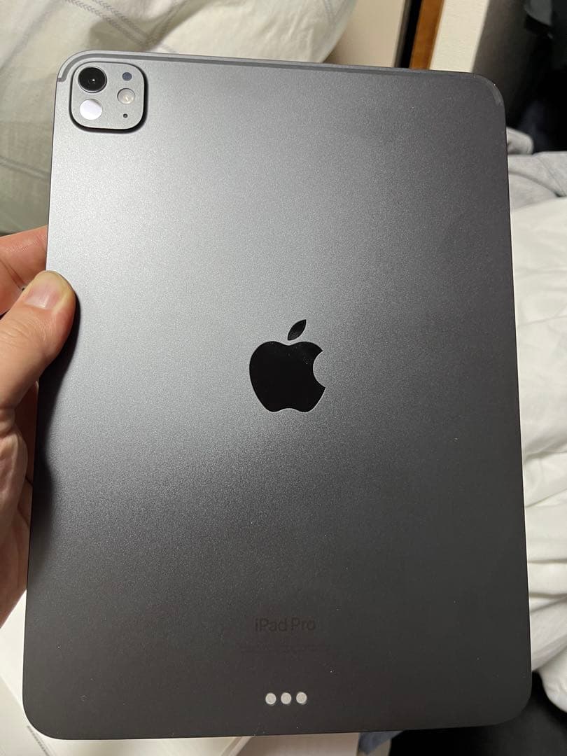 美品　iPad Pro M4 11インチ　512GB 純正カバー付き