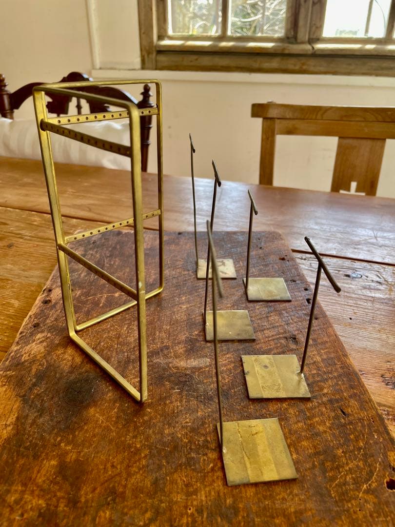 ピアス用　アクセサリー　ディスプレイ　什器　真鍮