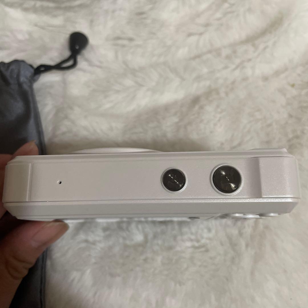 5K ULTRA HD 72.0 MEGA PIXELS デジタルカメラホワイト