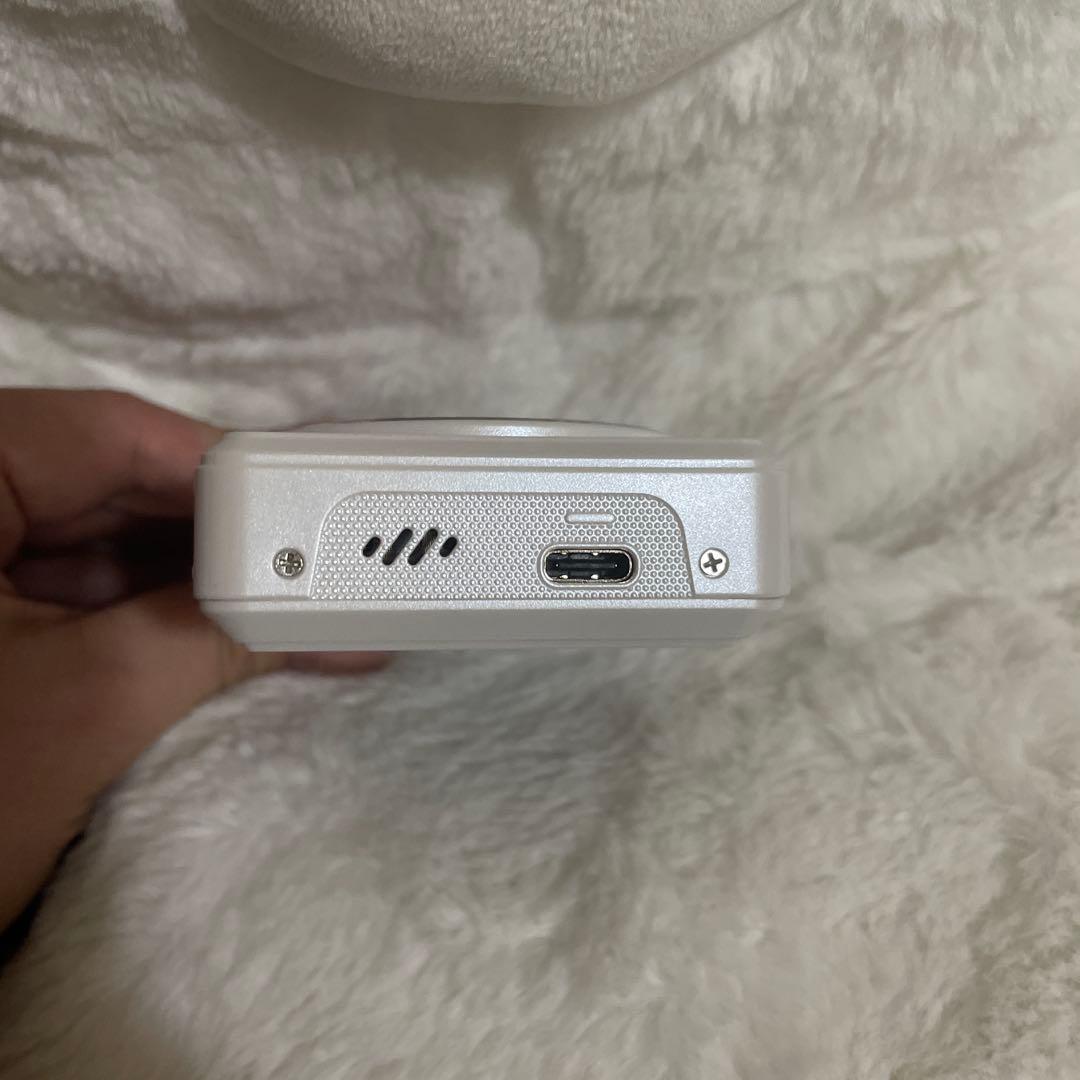 5K ULTRA HD 72.0 MEGA PIXELS デジタルカメラホワイト