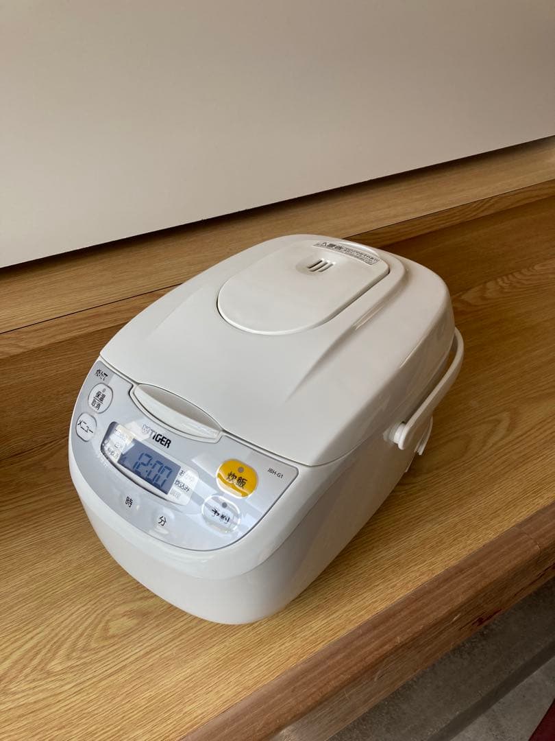 炊飯器 5合 黒遠赤厚釜 マイコン 炊きたて ホワイト JBH-G101W