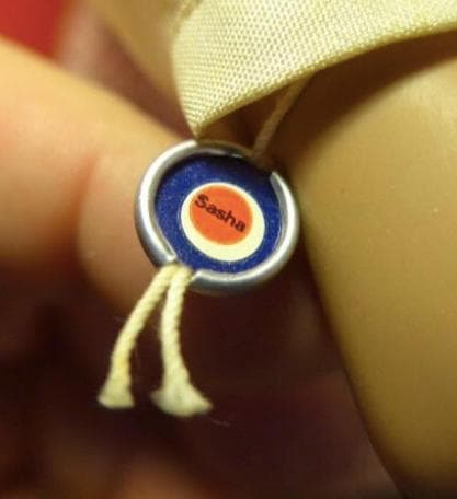 英国の代表的なサーシャ人形／Sasha Doll／タグ付きの状態の良いもの