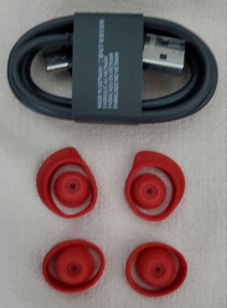 【新品・海外限定モデル】SAMSUNG Galaxy Buds+ レッド