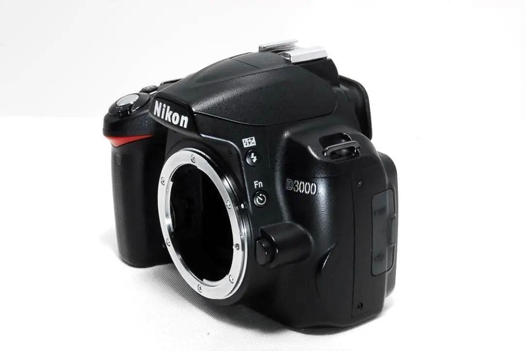 ショット数わずか8570回 Nikon D3000 スマホ転送OK 手ぶれ補正