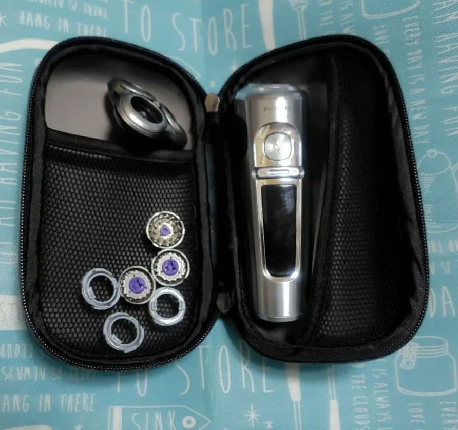 PHILIPS S9000 Prestige SP9820 / 2020年製