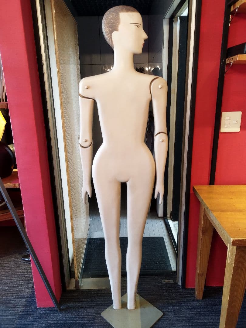 ヨーガンレールマネキン