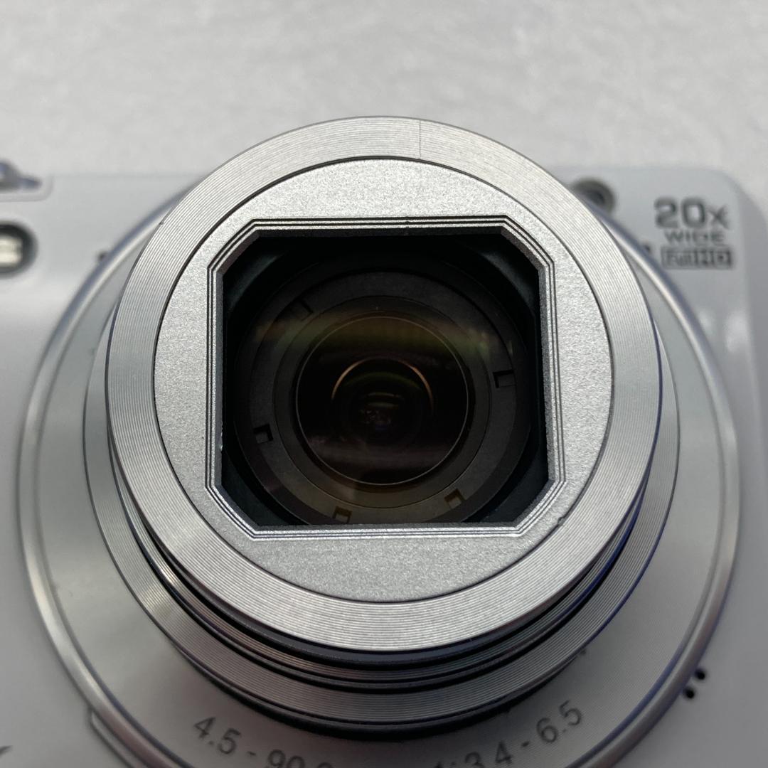 Nikon COOLPIX S7000　ホワイト