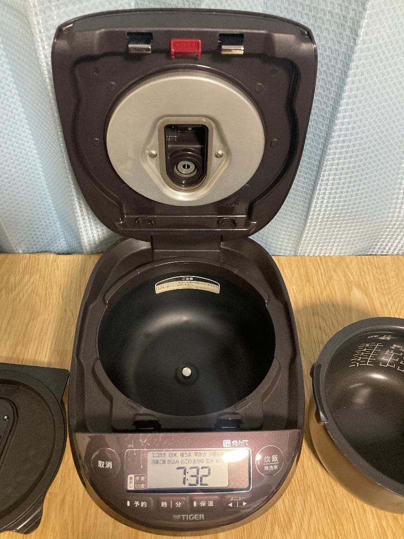 21年製TIGER 炊飯器 ジャー圧力IHジャー炊飯器 5合炊きJPK-B100