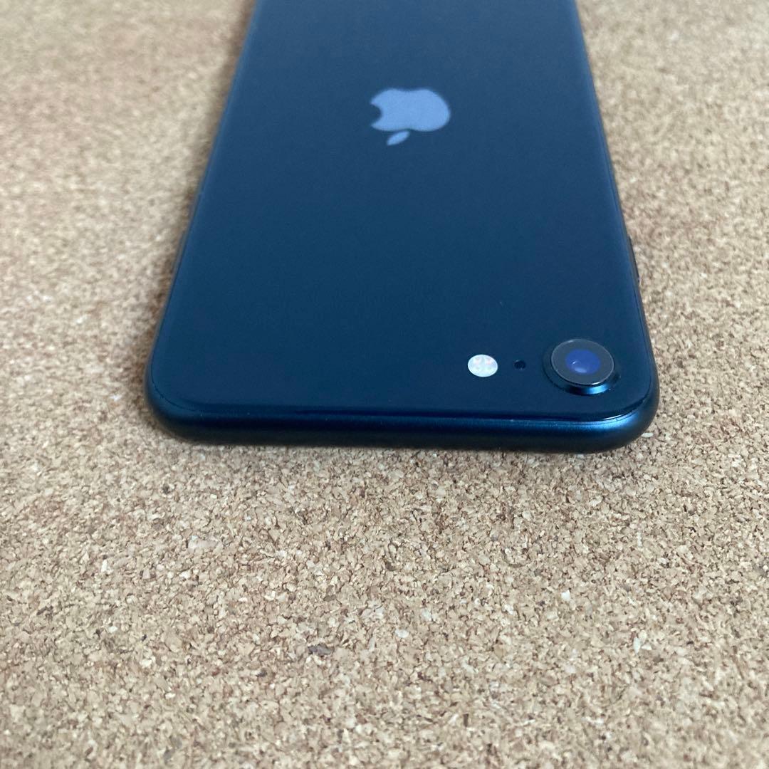 4188【早い者勝ち】電池新品☆iPhoneSE3 64GB SIMフリー☆