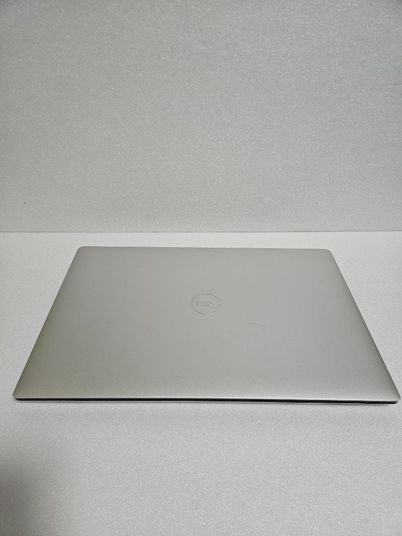 超高精細4K！DELL XPS 15 9570 Core i7 グラボ搭載