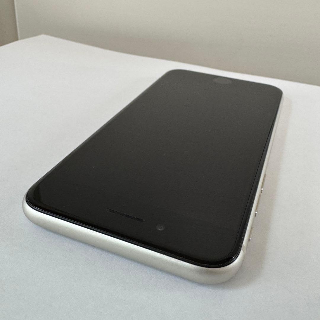 iPhone se3 アイフォーンSE 第3世代・SIMロック解除済み・動作OK