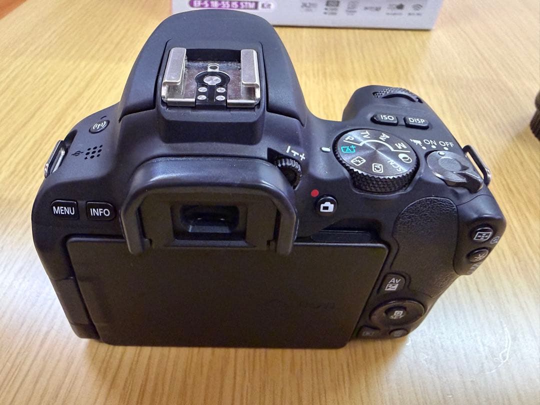 【たつぽん】Canon EOS Kiss X9 レンズキット 美品