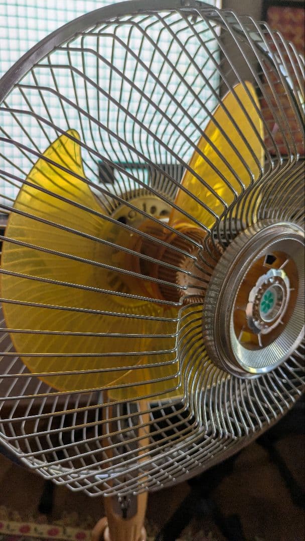 昭和レトロ友達　扇風機 イエロー　ナショナル　ジャンク