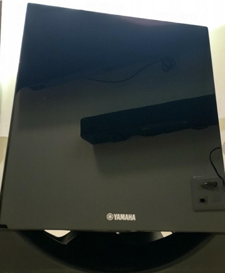 送料無料 300W出力の大迫力重低音 ヤマハ サブウーファー NS-SW700