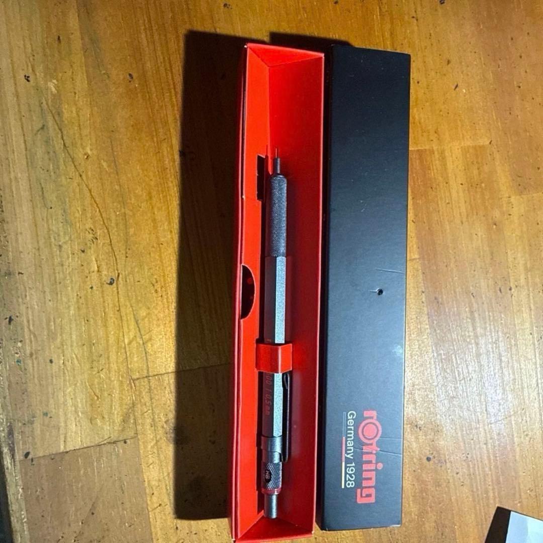 木製と金属のシャープペンシル 2本セット